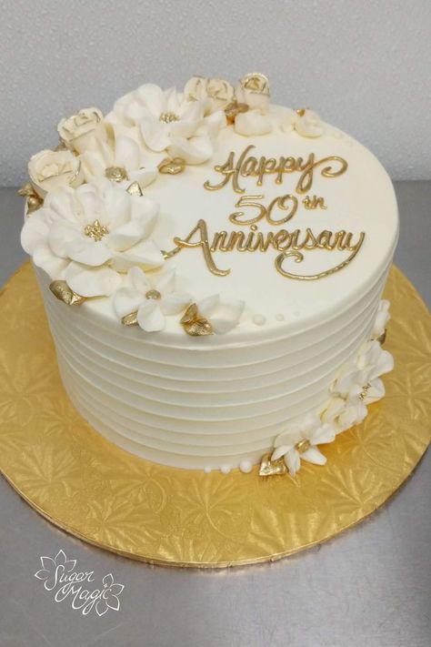 50th Wedding Anniversary Gold And White, 50th Anniversary Cakes Buttercream, Gold Buttercream Flowers, 50th Birthday Cake White And Gold, 50th Anniversary Wedding Cakes, Decoration For 50th Anniversary, Cake Design For Anniversary Simple, Cake 25 Anniversary, White And Gold Buttercream Cake