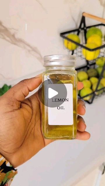 Raphiat ♥️ on Instagram: "DIY LEMON OIL for radiant skin and for cooking.  Lovelies 😊 in all you do please don't dispose your lemon peels. They are really useful 💯 Hope you found this content helpful?  Last time I showed you how to make a lovely spice mix from lemon peels and today we are making lemon oil. There are alot of cool things to do with lemon or any citrus fruit." Lemon Skin Care, Lemon Peel Recipes, Lemon Peels, Lemon Uses, Cold Process Soap Recipes, Drinking Lemon Water, Food Information, Tooth Powder, Cool Tricks