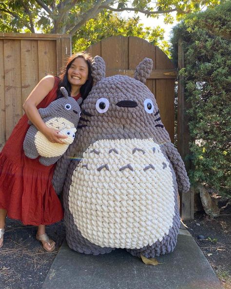 Anime Crochet Ideas, Anime Crochet Patterns Free, Totoro Crochet Pattern, Studio Ghibli Crochet, Totoro Crochet, Crochet Totoro, Aesthetic Patterns, Easy Crochet Animals, Crochet Aesthetic