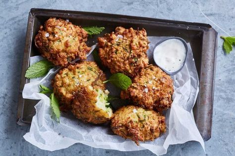 Speedy zucchini and haloumi fritters Recipes Zucchini, Meat Free Monday, Zucchini Fritters, Quick Snacks, Meat Free, Food Processor, Light Recipes, Vegetable Dishes, Vegetarian Dishes