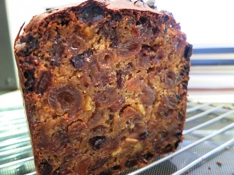 Three Ingredients Fruit Cake 3 Ingredient Fruit Cake Recipe, Low Fat Cake, Fruit Cake Recipe, Glace Cherries, Bread And Butter Pudding, Ginger Cake, Fruitcake Recipes, Loaf Cake, One Pan Meals