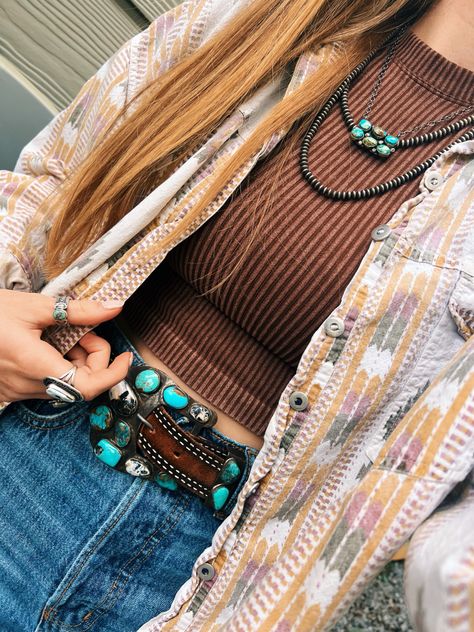 Follow Muahellie on IG🤍 Cowgirl Turquoise, Western Turquoise Aesthetic, Turquoise Country Outfit, Western Outfits Turquoise, Country Aesthetic Outfit, Western Tourqiuse Jewelry, Casual Country Outfits, Country Style Outfits, Cute Country Outfits