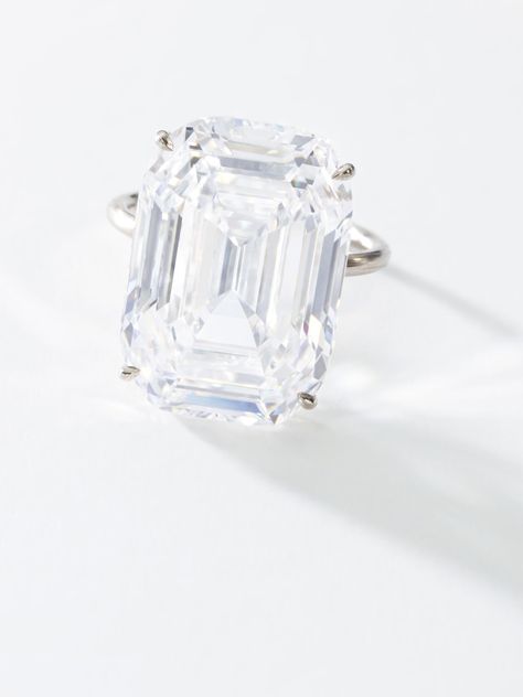 Superb diamond ring VAT applies to hammer price and buyer's premium Auction Closed November 8, 03:50 PM -03 Estimate 1,100,000 - 1,635,000 CHF Lot Sold 1,754,000 CHF 20 Carat Diamond Ring, Magnificent Jewels, Crowns And Tiaras, Diamond Ring Settings, November 8, Jewelry Rings Diamond, Gemstone Jewellery, Million Dollar, Precious Gems