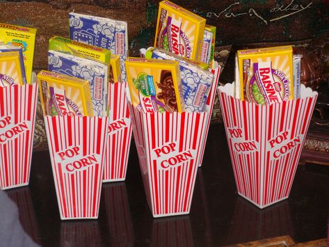 I may do this for Katie party.  http://cardelean.hubpages.com/hub/Movie-Themed-Birthday-Party-Ideas-for-Kids Movie Theater Party, Movie Theme Birthday Party, Cinema Party, Diy Christmas Gifts For Friends, Movie Night For Kids, Birthday Party Ideas For Kids, Movie Night Birthday Party, Movie Birthday Party, Party Ideas For Kids