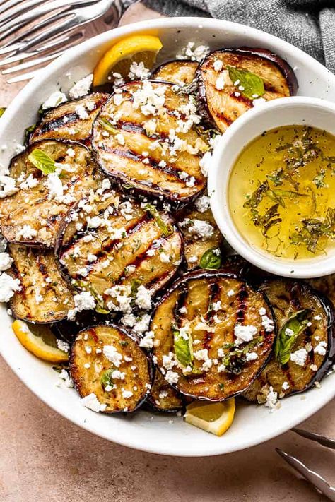 This healthy Grilled Eggplant with Garlic Vinaigrette is the vegetable side dish you need in your life! Tender eggplant slices are smothered in a savory garlic dressing and topped with crumbles of feta cheese. #grilledeggplant #eggplants #easysidedish Fruit And Vegetable Recipes, Grilled Eggplant Recipes, Grilled Side, Eggplant Side Dishes, Best Eggplant Recipe, Garlic Vinaigrette, Grilled Side Dishes, Eggplant Recipes Easy, Garlic Dressing