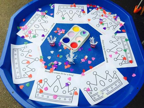 Kings And Queens Eyfs Activities, Baby Room Activities, Kings Coronation, British Values, Room Activities, Medieval Crafts, Tuff Spot, Eyfs Activities, Kids Doodles