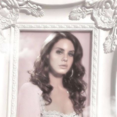 Lana Coquette, Ldr Pictures, Lana Del Rey Memes, I Fall To Pieces, Lana Del Rey Love, Lana Del Rey Vinyl, Lana Rey, Music On Spotify, Miss America