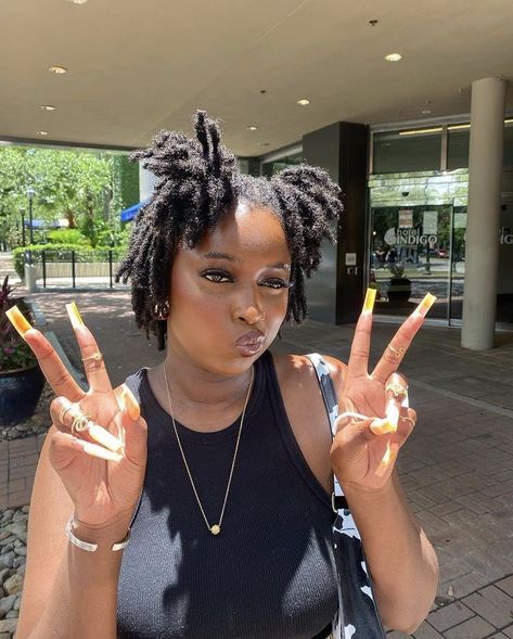 4c Loc Journey, Short Loc Styles, Short Dreadlocks Styles, Short Dreads, Short Locs, Beautiful Dreadlocks, Short Locs Hairstyles, Faux Locs Hairstyles, Dreadlock Style