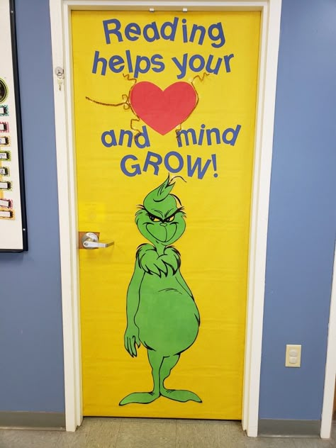 Dr Seuss Doors Classroom, Read Across America Door Decorations, Read Across America Bulletin Board, Dr Seuss Classroom Door Decorations, Dr Seuss Classroom Theme, Dr Seuss Classroom Door, Dr Seuss Bulletin Board, Kindergarten Classroom Themes, Dr Seuss Classroom