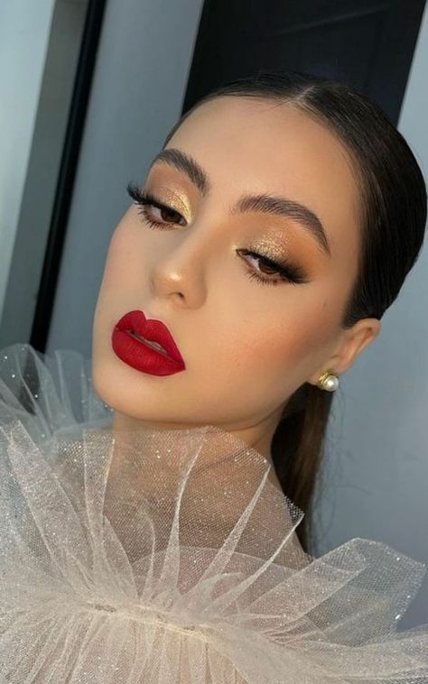 Valentine’s Day’s Outfit, Henna Makeup Look, Makeup Buchifresa, Soft Make-up, Maquillage Yeux Cut Crease, Red Lips Makeup Look, Makeup Ojos, Angel Makeup, Red Lip Makeup