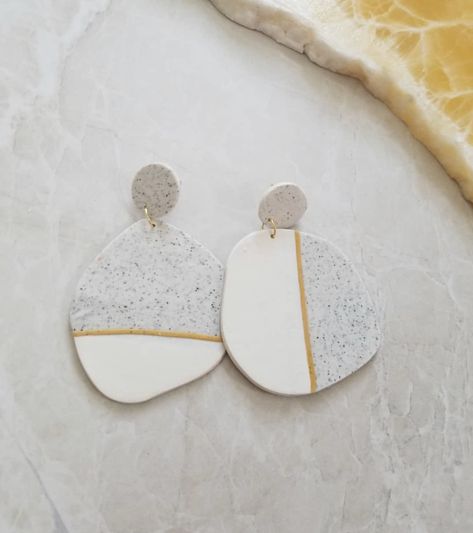 Polymer Earrings, Polymer Clay Jewelry Diy, Polymer Crafts, Ceramic Earring, Polymer Jewelry, Clay Jewelry Diy, White Jewelry, Ceramic Jewelry, Diy Schmuck