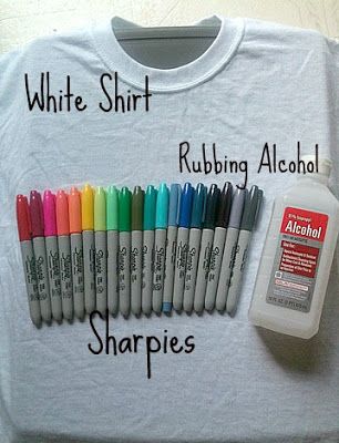 40 Fun and Colorful DIY Tie Dye Designs Tie Dye Sharpie, Sharpie Tie Dye, Ty Dye, Sharpie Crafts, Diy Sharpie, Make Your Own Shirt, Tie Dye Crafts, Diy Tie, Astuces Diy