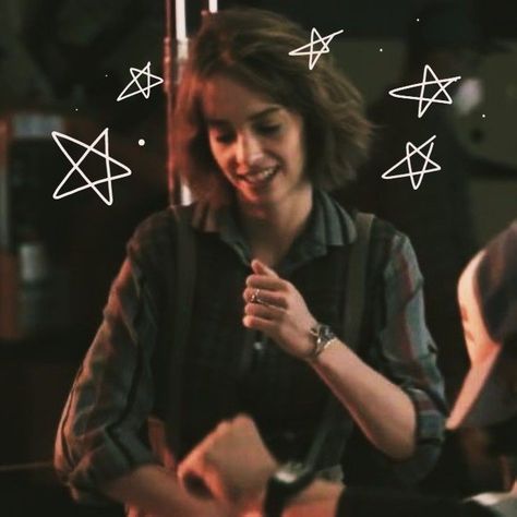 Maya Hawke Pfp, Maya Hawke Icons, Maya Hawk, Robin Buckley, Maya Hawke, Stranger Things Actors, Stranger Things Aesthetic, Love People, Girl Crush