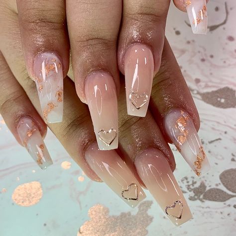 Nails That Match Rose Gold Dress, Hazel Nails, Rose Gold Nails Design, Bday Nails, Gold Nail Designs, Rose Gold Dress, Rose Gold Nails, 16 Birthday, Sweet 15