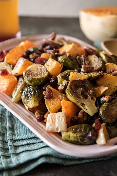 Roasted Brussels Sprouts & Squash With Cranberry Cider Glaze #SundaySupper Glazed Brussel Sprouts, Veggies Roasted, Cranberry Cider, Gluten Free Recipes Side Dishes, Gluten Free Sides Dishes, Vegetarian Thanksgiving, Roasted Brussels Sprouts, Holiday Side, Side Dishes Recipes