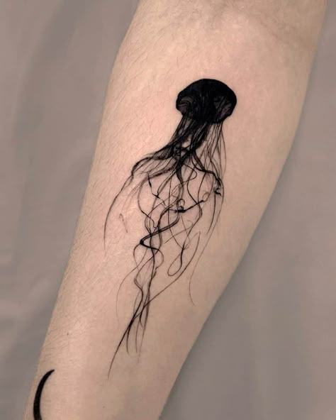 Tattoo Jellyfish, Cat Tattoo Design, 16 Tattoo, Bug Tattoo, Jellyfish Tattoo, Cat Tattoo Designs, Tattoo Ideas For Women, White Tattoo, Black Ink Tattoos