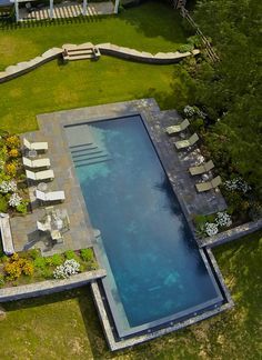 simple rectangle pool Rectangle Swimming Pools, Small Pools Backyard, Piscina Rectangular, Small Inground Pool, Inground Pool Designs, Rectangle Pool, Swimming Pool Landscaping, Small Swimming Pools, Pool Backyard