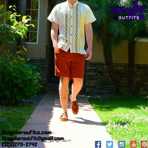 Huaraches and Guayabera Mexican Outfit, Estilo Chic, Brown Shorts, Of Outfits, Men's Shirts, Made It, Mood Boards, What To Wear, Looks Great