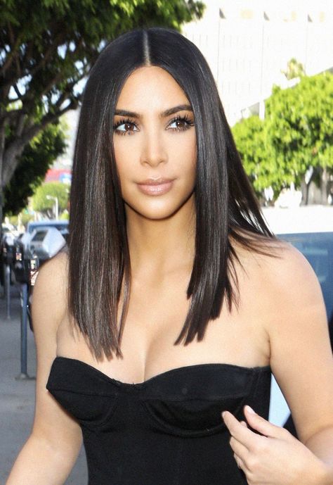 Kim Kardashian Hair, Kardashian Hair, Short Dark Hair, Actress Hairstyles, Straight Hair Cuts, Guest Hair, Lob Hairstyle, Haircuts Straight Hair, Normal Hair