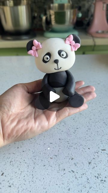 Animal Fondant Tutorial, Panda Fondant, Fondant Animals Tutorial, Animal Fondant, Ok Bye, Cute Questions, Cake Artist, Edible Glue, Fondant Tutorial