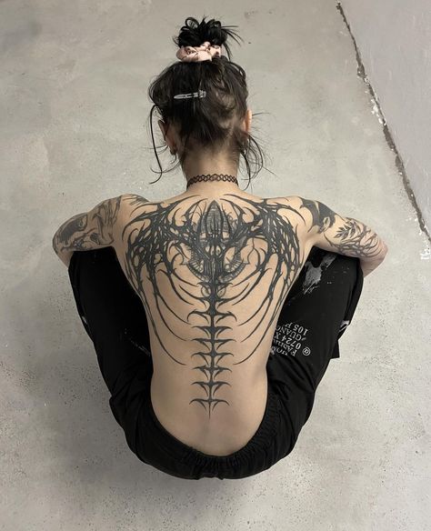 Back Tattoos Cybersigilism, Cybersigilism Back Tattoo, Cybersigilism Tattoo, Torso Tattoos, Sharpie Tattoos, Back Tattoo Women, Discreet Tattoos, Spine Tattoos, Black Ink Tattoos