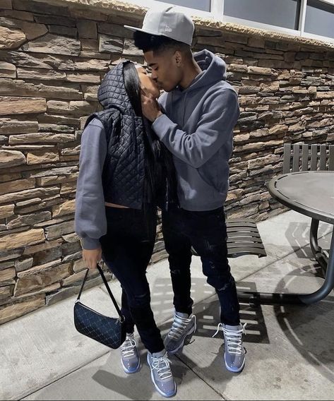 Like & share for more like this ꨄ Cute Couple Outfits Matching, Gang Love, Couple Outfits Matching, Swag Couples, Couple Matching Outfits, Couple Goals Teenagers Pictures, Nba Outfit, Couple Fits, Best Friend Outfits