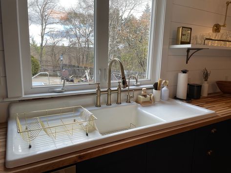 Enamel Sink Kitchen, Sinks With Drain Boards, Vintage Farmhouse Sink With Drainboard, Vintage Drainboard Kitchen Sink, Cast Iron Washboard Sink, Farm Sink With Drainboard, Cast Iron Kitchen Sink With Drainboard, Vintage Porcelain Sink Kitchen, Drain Board Sink Kitchen