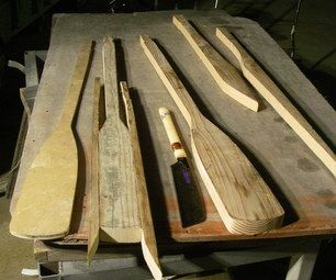 how to make boat oars from 2x4 Boat Ore Decor Ideas, Decorating With Boat Oars, Lake Wall Decor, Diy Oars How To Make, Old Boat Oars Ideas, Decorative Oars On Wall, Boat Oars Decor, Oar Coat Rack, Painted Oars