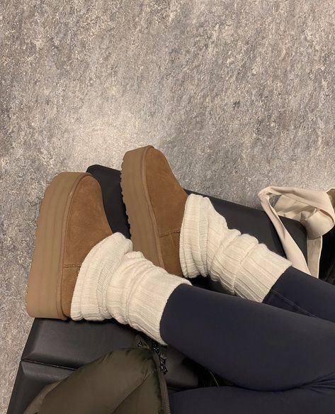 Cute Uggs, White Goth, Pretty Shoes Sneakers, Autumn Fits, Leg Warmer, 80s Party, Shoe Inspo, Aesthetic Shoes, Fall Fits