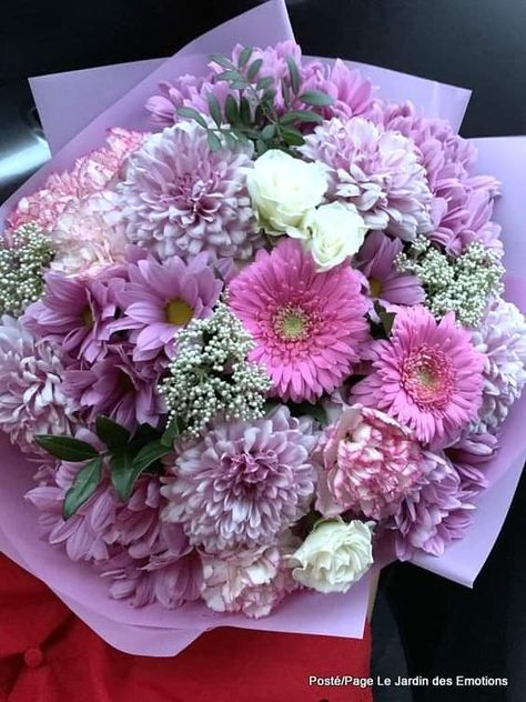 Purple Flower Bouquet, Pink Flower Bouquet, Money Flowers, Boquette Flowers, Flowers Bouquet Gift, Nothing But Flowers, Fresh Flowers Arrangements, Flower Therapy, Beautiful Bouquet Of Flowers