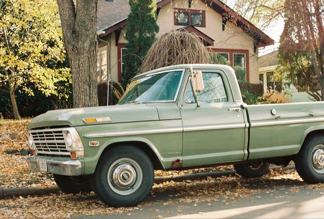 Olive Green Truck, Green Subaru Forester, Green Truck Aesthetic, Green Pickup Truck, Vintage Subaru, Deer Bones, 80s Aesthetic Wallpaper, Green Truck, Old Vintage Cars