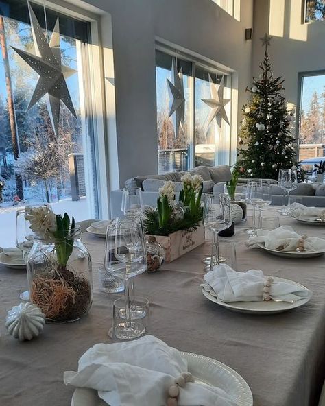 Holiday Deco, Interiors Dream, Christmas Table Settings, Christmas Deco, A J, Christmas Table, Christmas Spirit, Table Settings, Dream House