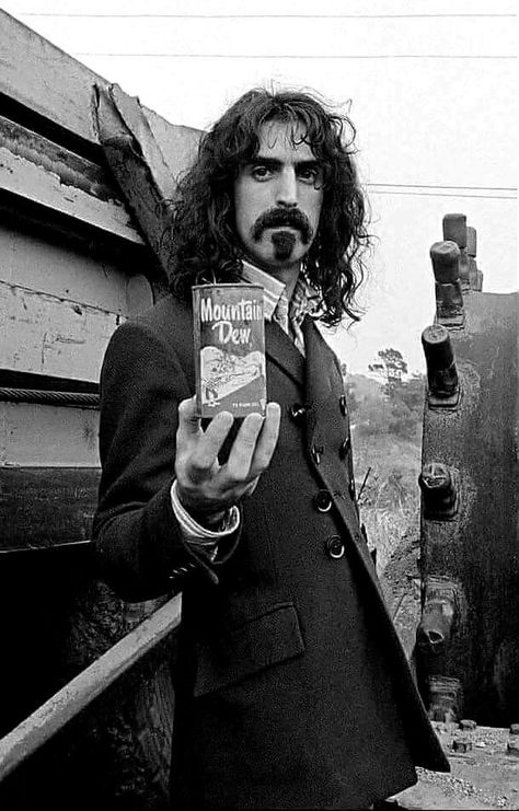 Zappa.com • View topic - Frank ZAPPA PICTURES Frank Zappa, A Man, Hair