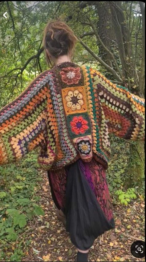 Hippie Wool Sweater, Happy Hippy Sweater, Crochet Sweater Hippie, Crochet Ideas Cottagecore, Spiritual Crochet Patterns Free, Crochet Patterns Accessories, Whimsigoth Crochet Ideas, Dark Crochet Aesthetic, Gremlincore Crochet