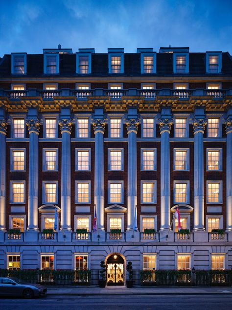 Columns Inside, York Things To Do, Mayfair Hotel, London Neighborhoods, Architectural Lighting Design, Hotel In London, New York Vacation, The Biltmore, New York Travel Guide