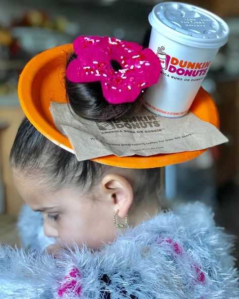 Dunkin Donuts Costume, Donut Halloween Costume, Coffee Costume, Halloween Booth, Donut Costume, Dunkin Donuts Iced Coffee, Spirit Days, Halloween Donuts, Crazy Hat