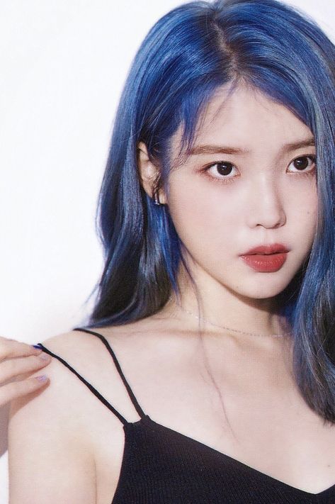 Iu Blue Hair, Iu Blue, Iu Blueming, Iu Photos, Iu Hair, Ideal Girl, Taylor Swift Tour Outfits, Hair Color Crazy, Female Idols