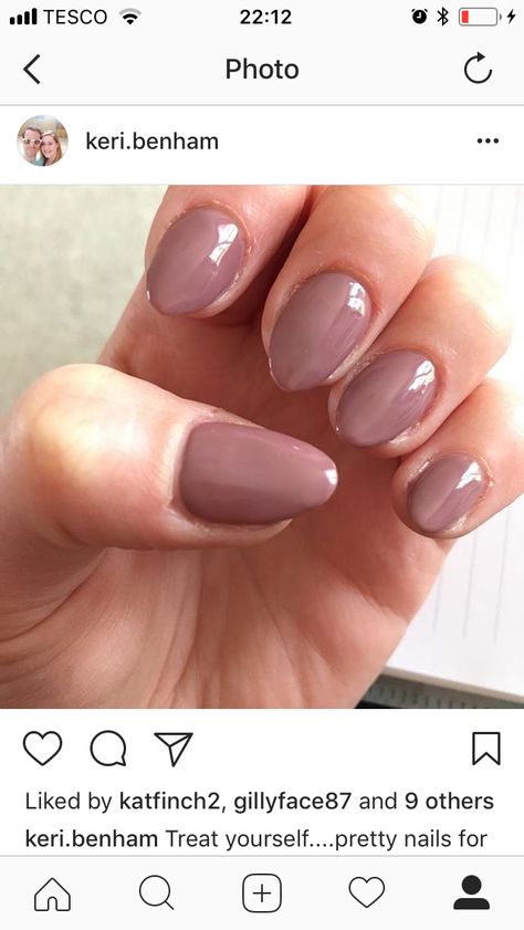 Mauve Round Nails, Doctor Nails, Tan Nail Designs, Chocolate Mauve Hair, Aesthetic Surgeon, Tan Nails, Nexgen Nails, Mauve Nails, Prom Inspo