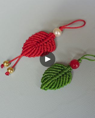 Leaf Keychain, Diy Leaf, Macrame Thread, Diy Leaves, Macrame Bracelets, Macrame Diy, Key Chain, Macrame, Thread