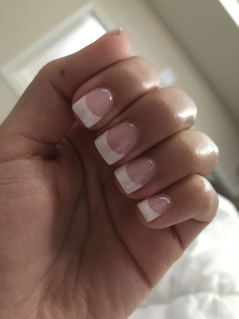 Cute short French manicure. Really Short Nails, Short French Nails, Short French Tip Nails, Short French, French Manicure Designs, Cute Short Nails, French Tip Nail Designs, Manicure Tips, French Tip Acrylic Nails