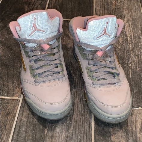 Pink And Grey Jordan 5s Sell Brand New Online For $300 Used For $200 Pink Jordan 4, Big Boogie, Jordan 5s, Pink Jordans, Grey Jordans, Jordan Shoes Retro, Shoes Outfit Fashion, Shoes Retro, Shoes Jordan