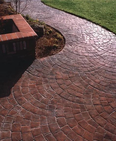 European Fan Stamped Concrete, Concrete Pattern, Stamped Concrete Patterns, Stamped Concrete Walkway, Concrete Sidewalk, Gold Landscape, Stamped Concrete Driveway, Patio Floor, Concrete Path