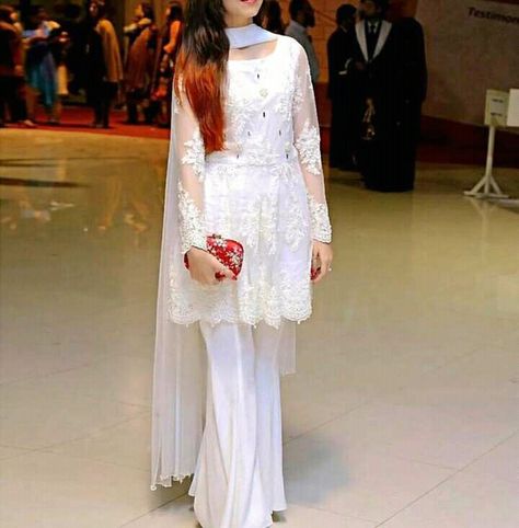 So beautiful Bilal Qureshi, Net Dress Design, Net Dresses, Wedding Nikkah, Designer Dresses Elegant, Shadi Dresses, Pakistani Wedding Outfits, Indian Gowns Dresses, Fashion Tops Blouse