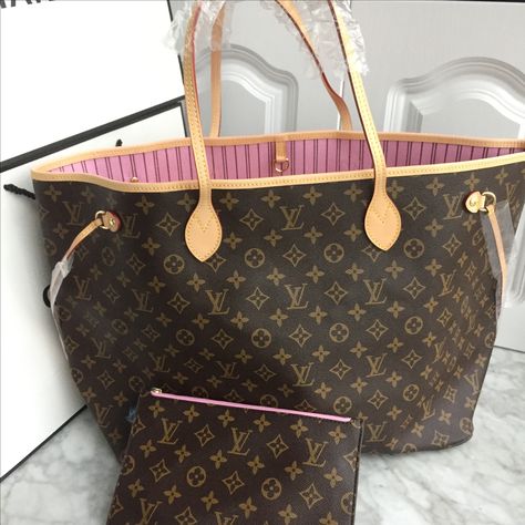 Louis Vuitton lv neverfull shopping tote bag monogram with pink interior Louis Vuitton Neverfull Pink Interior, Louis Vuitton Shopper, Dream Purse, New Louis Vuitton Handbags, Pink Louis Vuitton, Louis Vuitton Shopping, Louis Vuitton Handbags Neverfull, Vintage Louis Vuitton Handbags, Lv Neverfull Mm