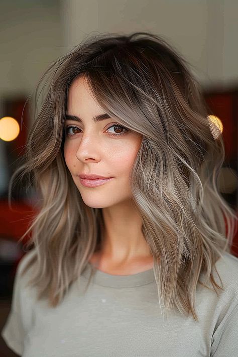 Collar Bone Haircut Thick Hair, Thick Hair Mid Length, Shaggy Textured Hair, Midi Length Hair, 2024 Summer Hair, Choppy Layered Haircuts For Medium Hair, Collar Bone Length Hair, Lob Haircut Thick Hair, Medium Choppy Hair