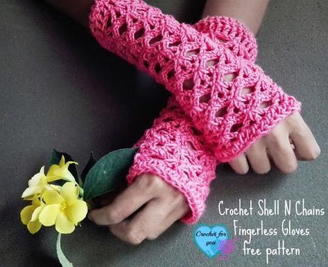 Crochet Along: Sweet Summer Crochet Handbag | AllFreeCrochet.com Free Crochet Fingerless Gloves, Crochet Fingerless Gloves Free Pattern, Crochet Shell, Glove Pattern, Crochet Gloves Pattern, Easy Crochet Patterns Free, Gloves Pattern, Crochet Fingerless Gloves, Crochet Mittens