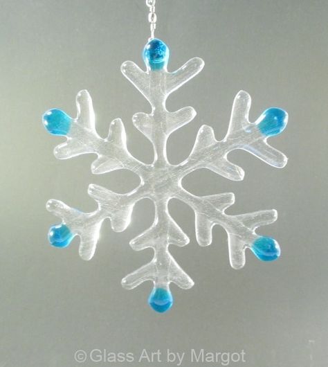 snowflake 2016 Fused Glass Snowflakes, Glass Snowflakes, Sea Glass Mosaic, Fused Glass Plates, Snow Flakes Diy, Glass Christmas Decorations, Fused Glass Ornaments, Glass Art Projects, Aqua Glass