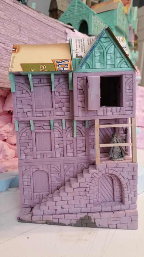 The Stonecutters Guild, rehabbing the Cavern before the roof goes on. I... Dungeons And Dragons Diorama, Dungeons And Dragons Terrain, Dnd Cardboard, Cardboard Terrain, Mordheim Board, Frostgrave Terrain, Dnd Props, Dnd Room, Dwarven Forge