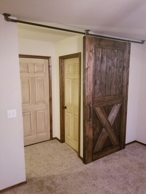 Ceiling mounted barn door without paying a fortune on the hardware #thewoodentoolbox #rustic #farm #barn #barndoor #creative #smartmove #perfecttouch #nolimits Ceiling Mount Barn Door, Room Divider Ideas Diy, Folding Patio Doors, Hanging Barn Doors, Bypass Barn Door, Diy Barn Door Hardware, Barn Door Closet, Diy Room Divider, Rolling Barn Door