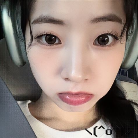 Dahyun Twice Selca, Dahyun Twice, Twice Icon, Icons Iq, Hold Me Tight, Photo Editing Techniques, Everything Will Be Alright, Best Icons, Twice Once